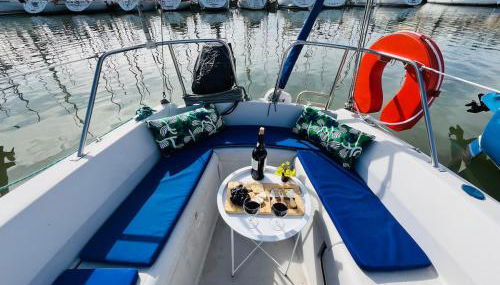 Bacus - Your Floating Hideaway in Lisbon - Foto 4