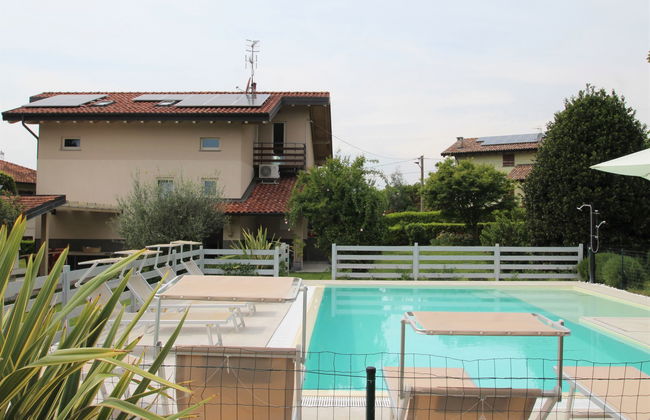 Casa de 6 quartos em Besozzo com piscina privada e jardim - Foto 34