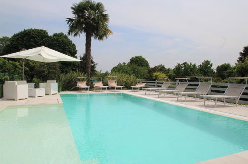Foto 3 - Casa con 4 camere da letto a Besozzo con piscina privata e vista sulle montagne