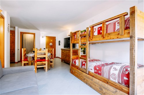 Foto 9 - Apartamento de 1 habitación en Canazei con bañera de hidromasaje y vistas a la montaña