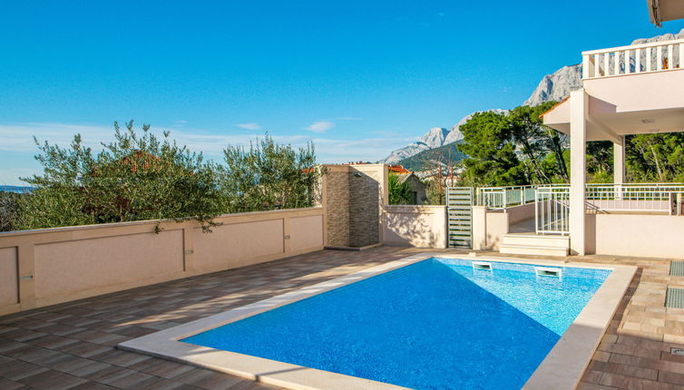 Foto 1 - Haus mit 6 Schlafzimmern in Makarska mit privater pool und garten