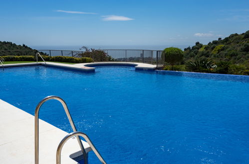 Photo 18 - 1 bedroom Apartment in Marbella with swimming pool and garden