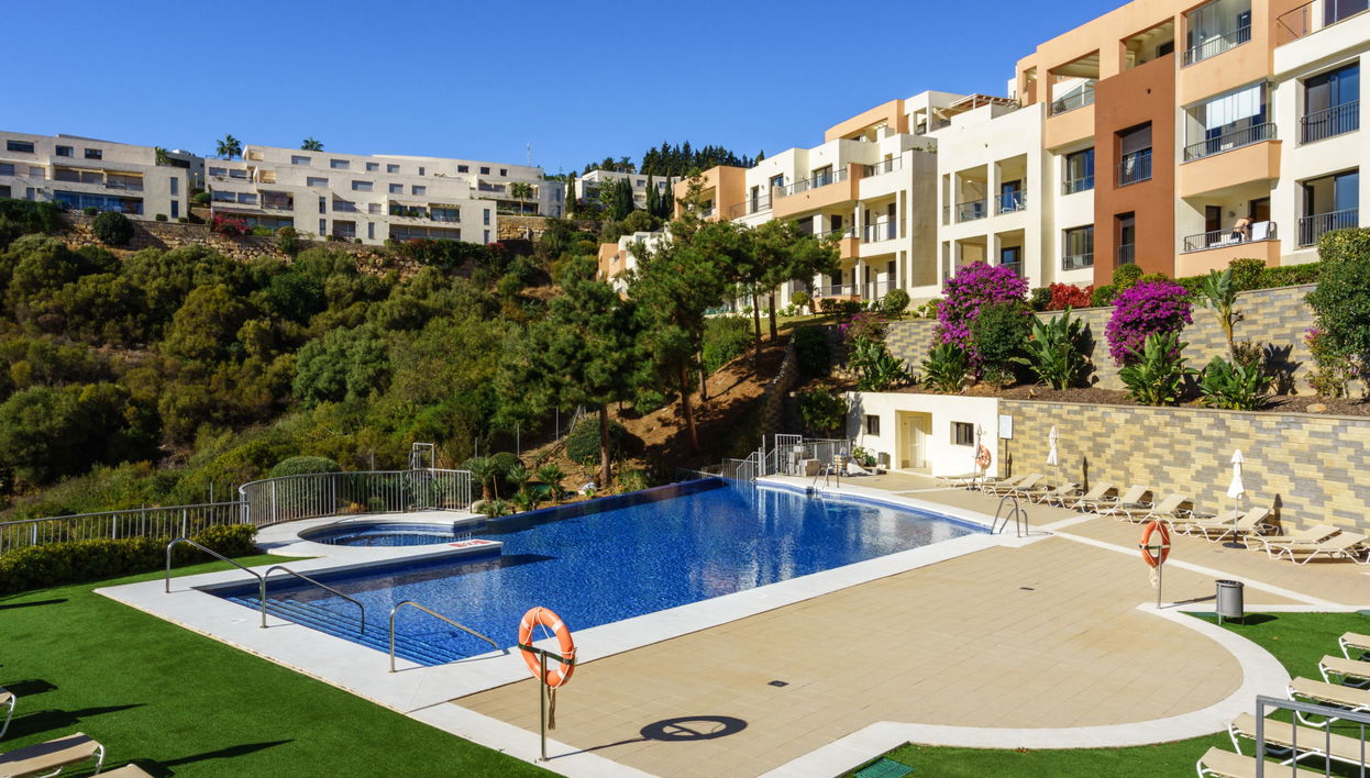 Apartamento de 2 quartos em Marbella com piscina e jardim - Foto 1
