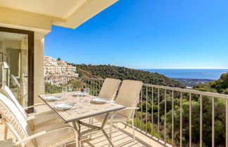Foto 2 - Apartamento de 2 habitaciones en Marbella con piscina y vistas al mar