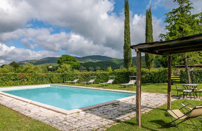 Casa de 3 quartos em Montieri com piscina privada e jardim - Foto 1