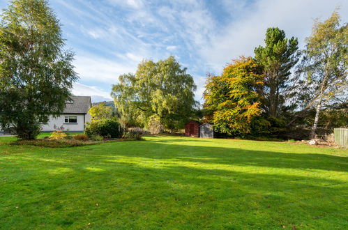 Foto 5 - Casa de 4 quartos em Inverness-Shire com jardim e banheira de hidromassagem