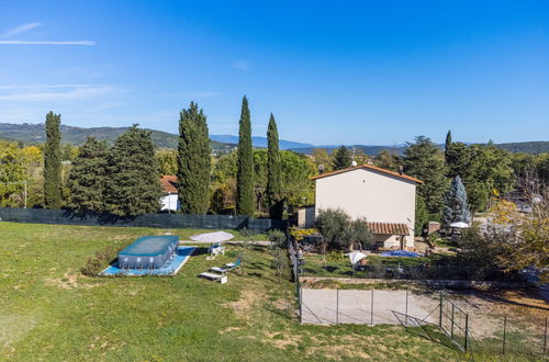 Foto 46 - Casa de 3 quartos em Bucine com piscina privada e jardim