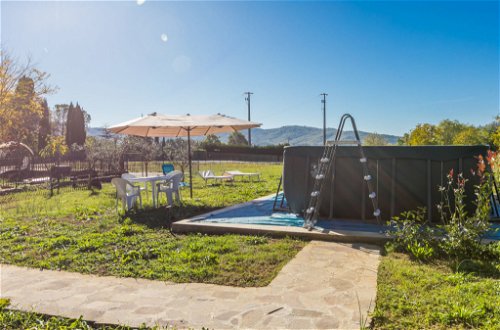 Foto 41 - Casa de 3 quartos em Bucine com piscina privada e jardim