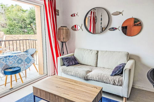 Foto 4 - Casa con 2 camere da letto a Saint-Cyr-sur-Mer con terrazza