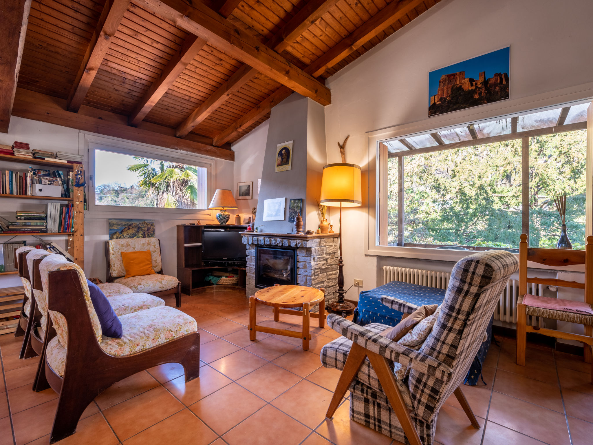 Foto 2 - Appartamento con 3 camere da letto a Castelveccana con giardino e vista sulle montagne