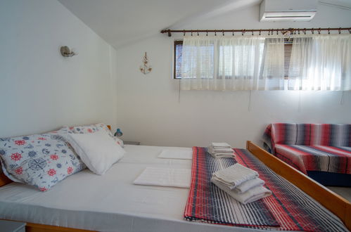 Photo 17 - Apartment in Punat with terrace and sea view