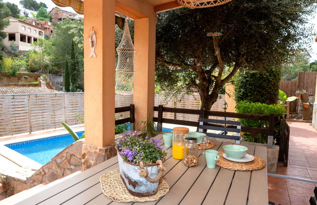 Casa de 4 quartos em Castellet i la Gornal com piscina privada e terraço - Foto 3