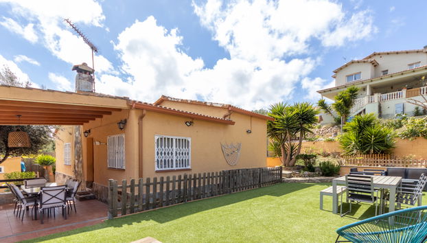Casa de 4 quartos em Castellet i la Gornal com piscina privada e terraço - Foto 2