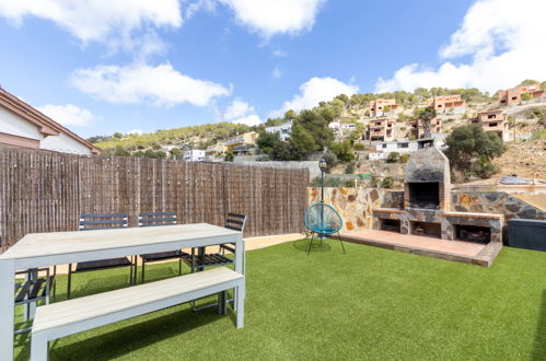 Photo 34 - Maison de 3 chambres à Castellet i la Gornal avec piscine privée et terrasse