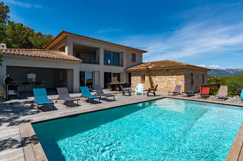 Photo 1 - Maison de 4 chambres à Zonza avec piscine privée et vues à la mer