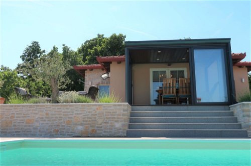 Foto 14 - Casa de 2 habitaciones en Labin con piscina privada y vistas al mar