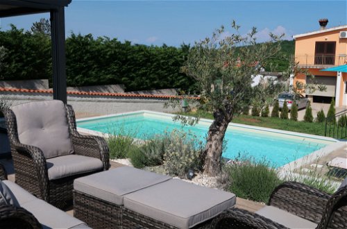 Photo 21 - 2 bedroom House in Labin with private pool and sea view
