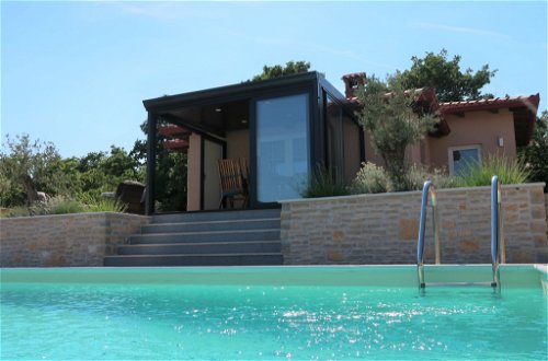 Photo 10 - 2 bedroom House in Labin with private pool and sea view
