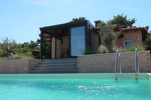 Photo 10 - Maison de 2 chambres à Labin avec piscine privée et jardin