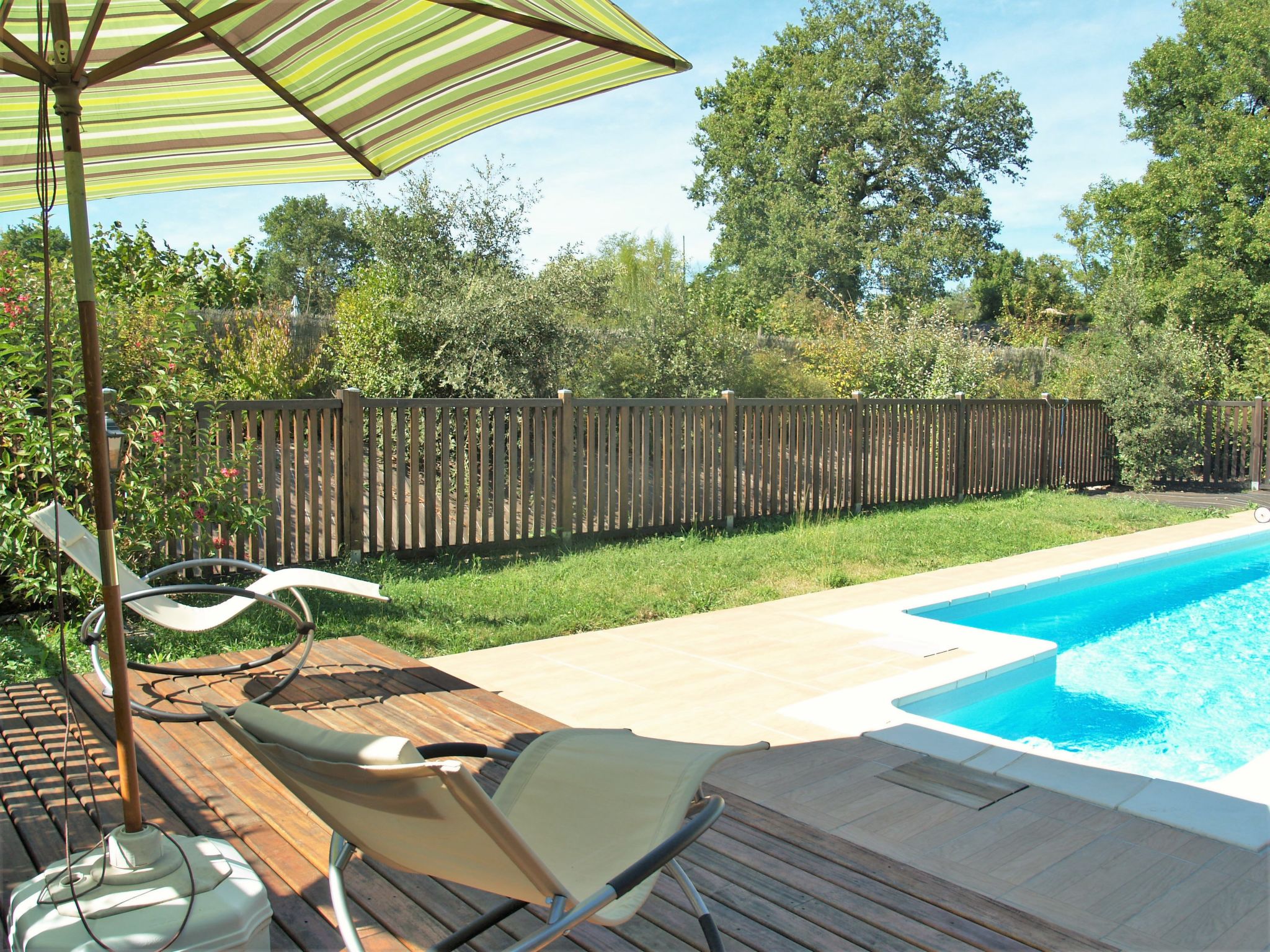 Photo 3 - Maison de 2 chambres à Loupiac avec piscine privée et jardin