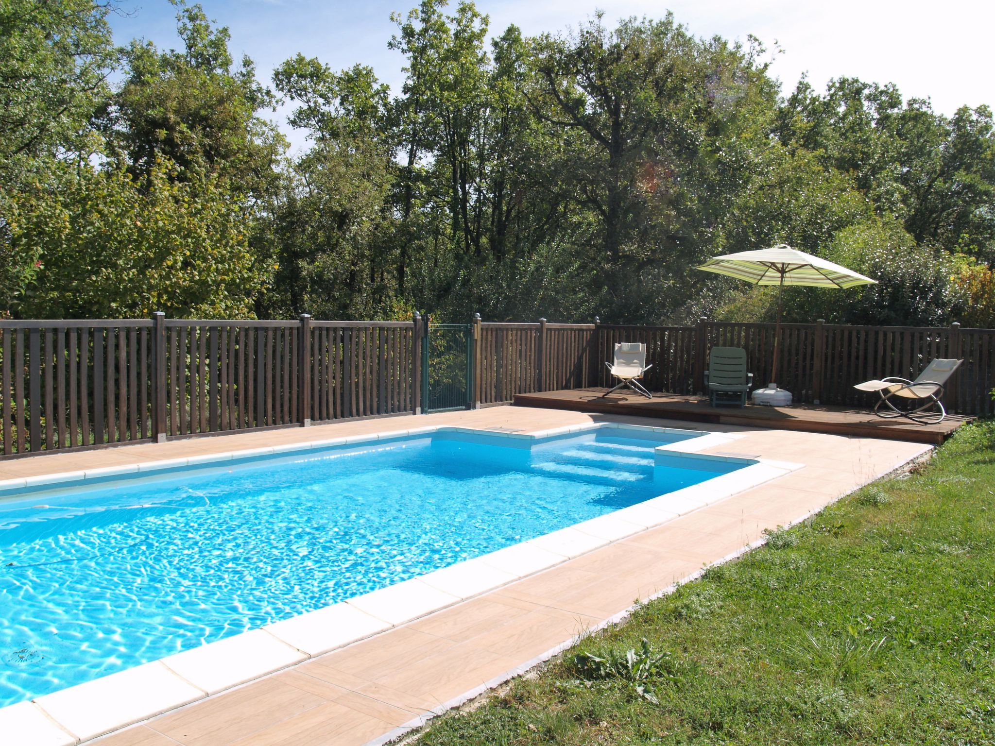 Foto 16 - Casa de 2 quartos em Loupiac com piscina privada e terraço