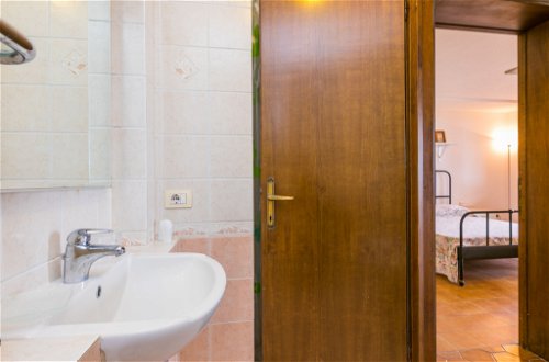 Foto 16 - Apartamento de 1 habitación en Lamporecchio con piscina y terraza