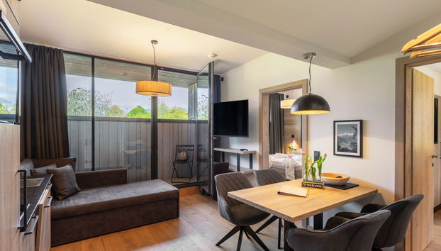 Apartamento de 2 habitaciones en Piesendorf con piscina y jardín - Foto 2