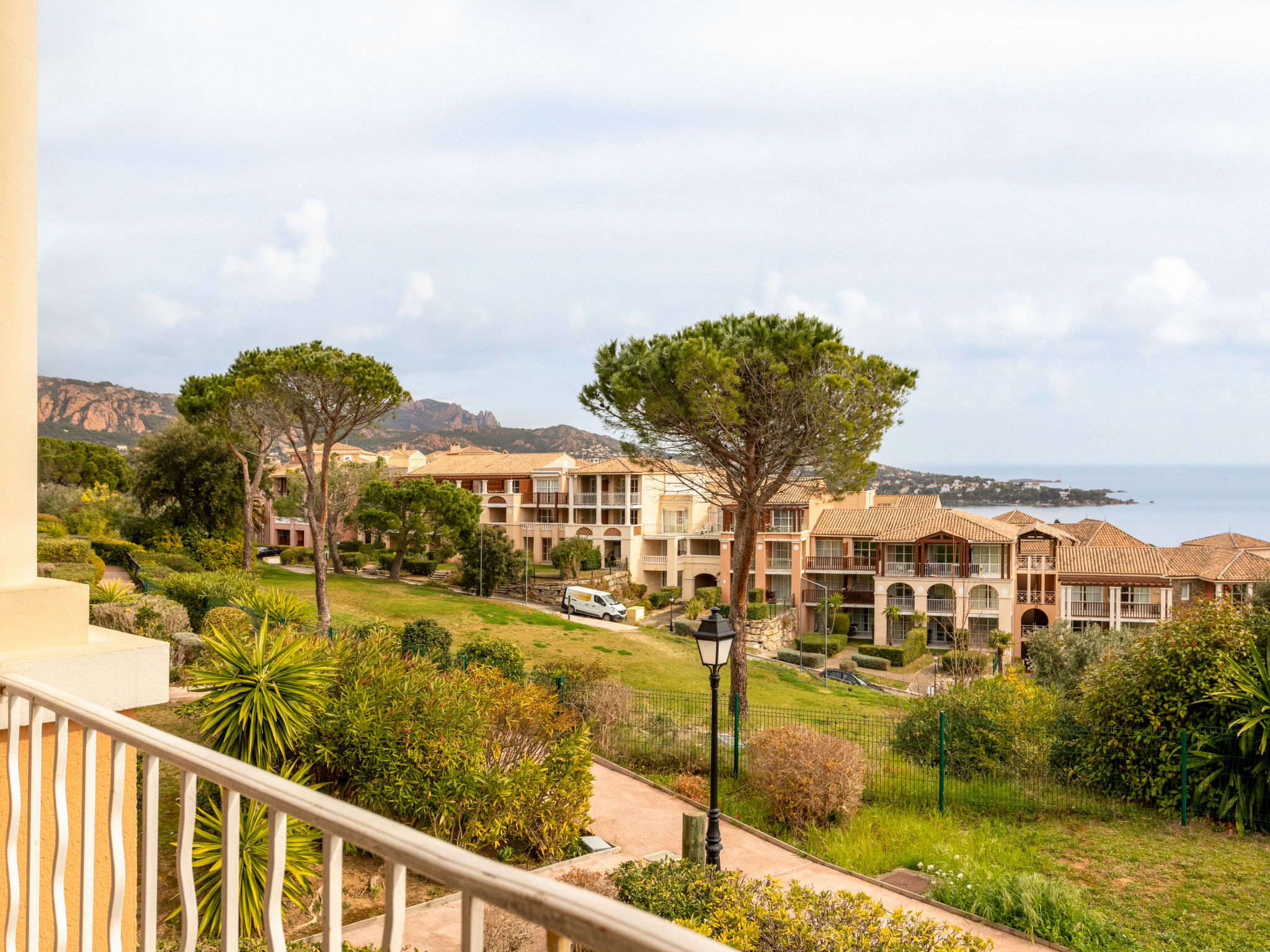 Photo 17 - Appartement de 1 chambre à Saint-Raphaël avec piscine et vues à la mer