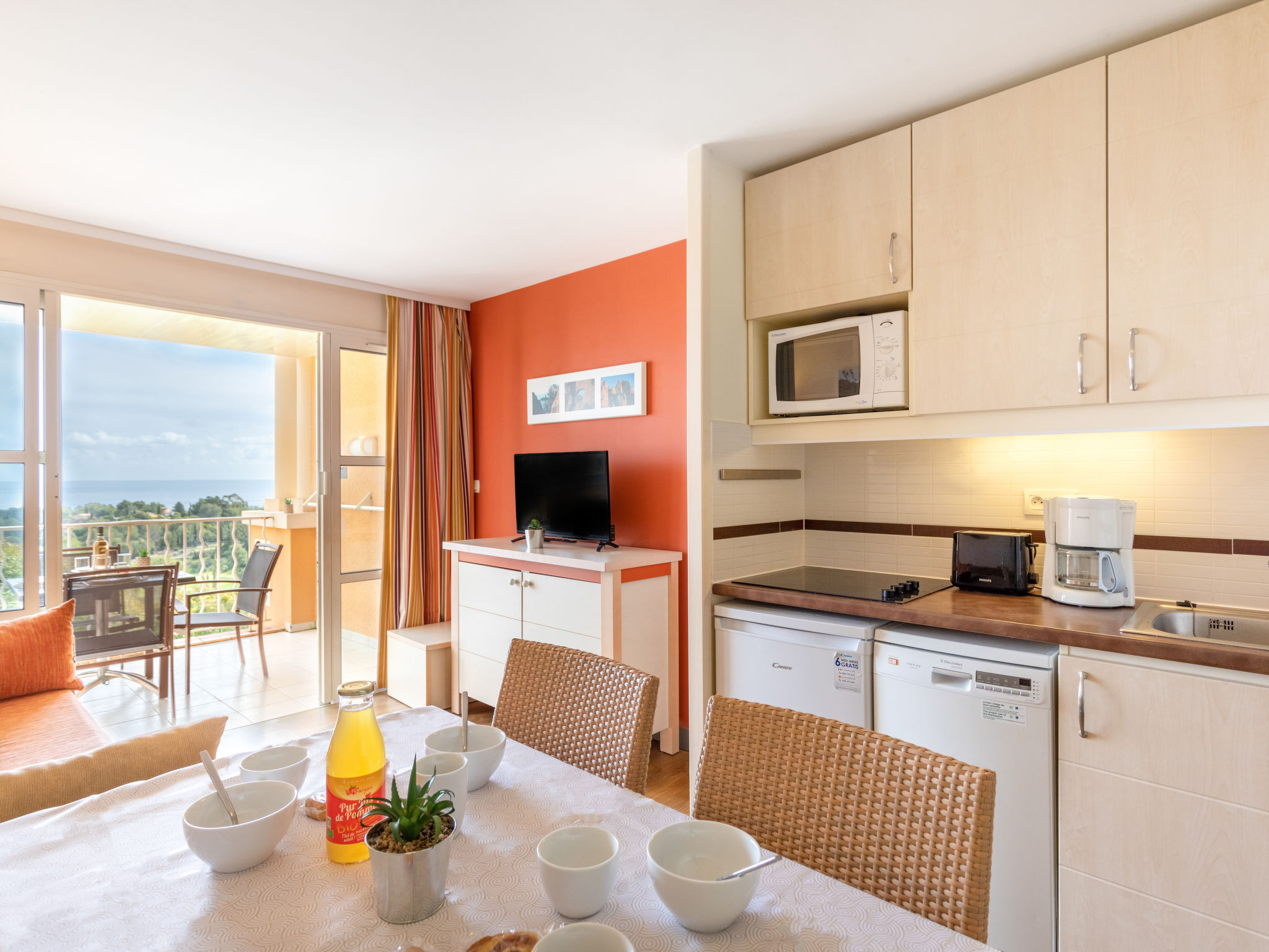 Photo 6 - 1 bedroom Apartment in Saint-Raphaël with swimming pool and sea view