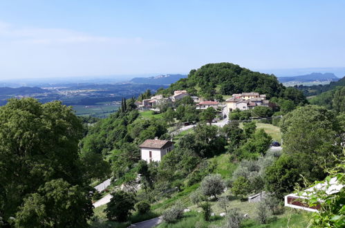 Foto 5 - Casa de 2 quartos em Caprino Veronese com jardim e terraço