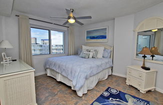 Photo 3 - Tradewinds 807