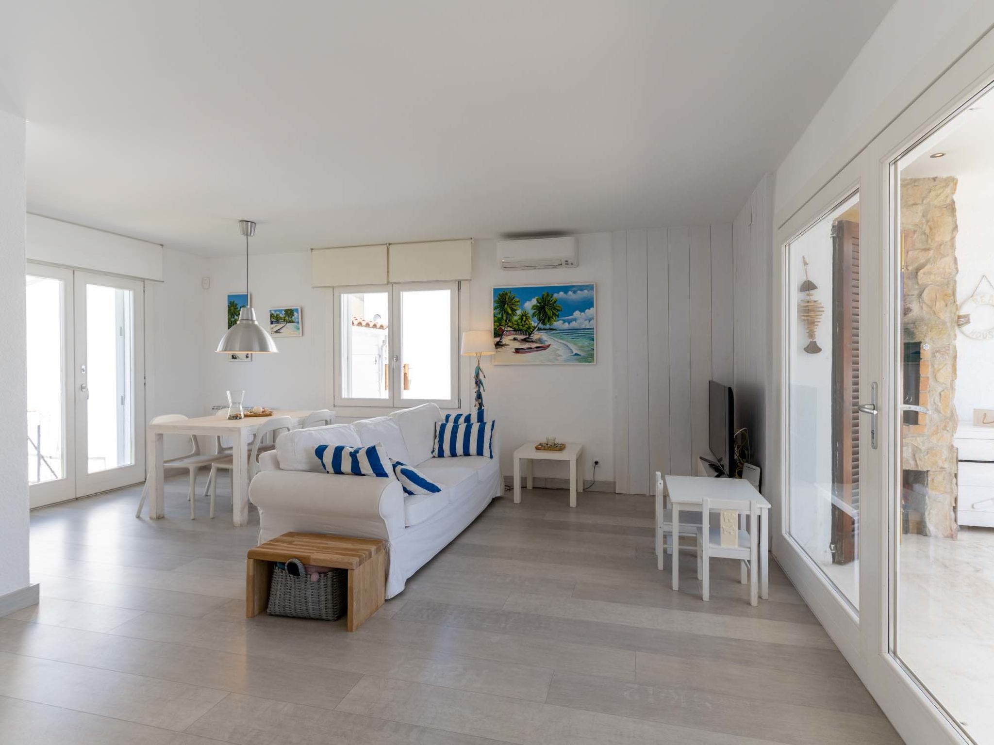 Foto 8 - Casa de 2 quartos em Castelló d'Empúries com piscina privada e vistas do mar