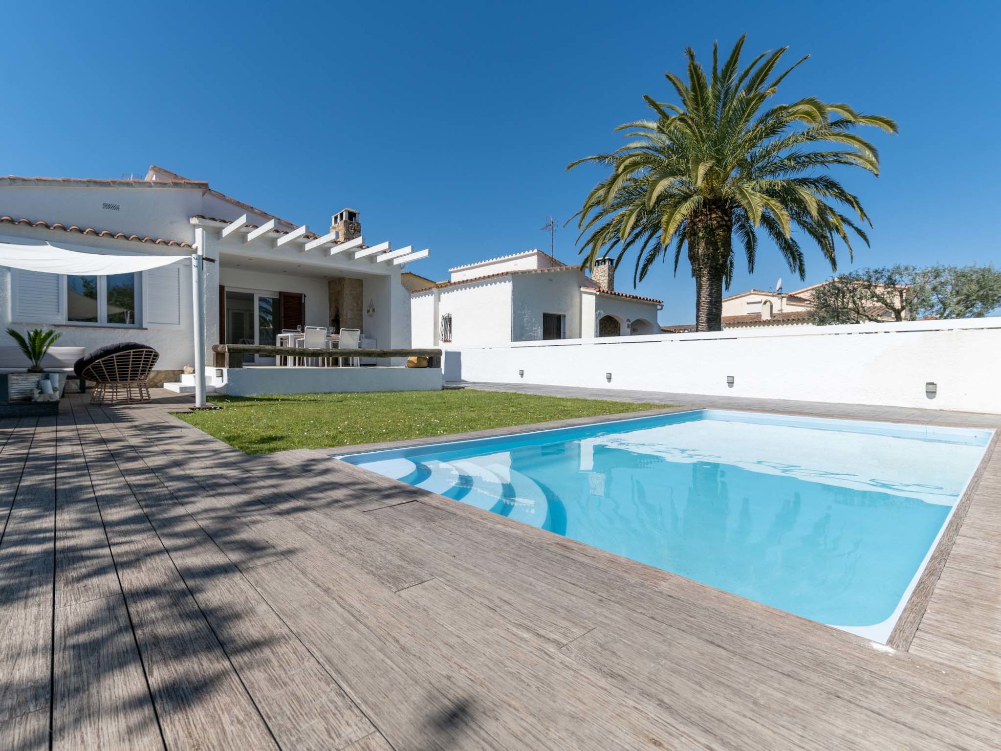 Foto 23 - Casa de 2 quartos em Castelló d'Empúries com piscina privada e vistas do mar