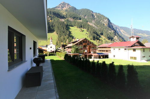 Foto 30 - Appartamento con 3 camere da letto a Mayrhofen con giardino e terrazza