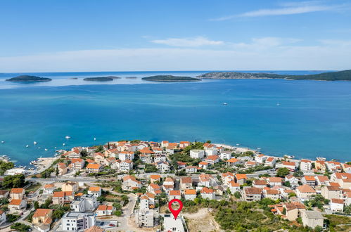 Foto 38 - Casa de 4 quartos em Sibenik com piscina privada e jardim