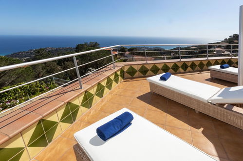 Photo 16 - 6 bedroom House in Lloret de Mar with private pool and sea view