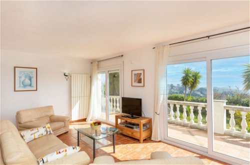 Photo 18 - 6 bedroom House in Lloret de Mar with private pool and sea view