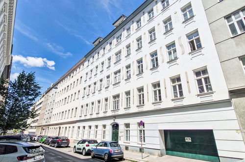 Foto 19 - Apartamento de 1 quarto em Viena com jardim e terraço