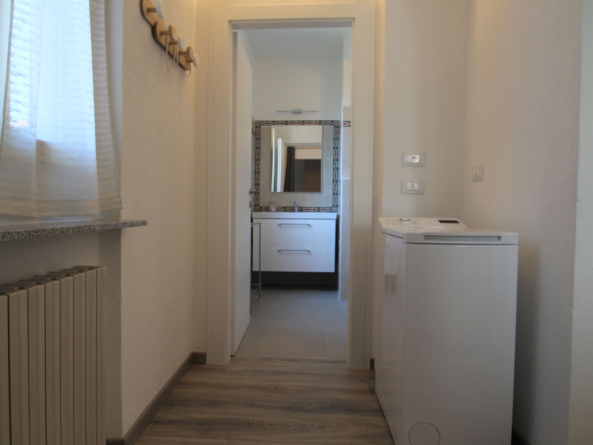 Photo 14 - Appartement de 2 chambres à Luino avec vues sur la montagne