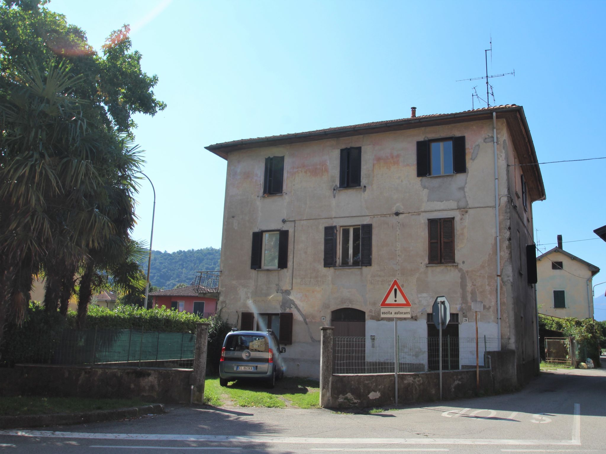 Foto 19 - Apartamento de 2 habitaciones en Luino con vistas a la montaña