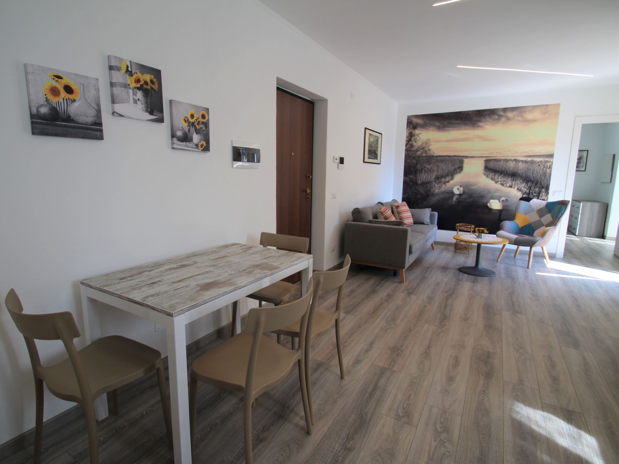 Photo 2 - Appartement de 2 chambres à Luino avec vues sur la montagne