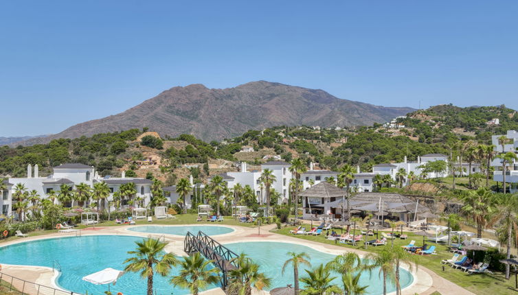 Photo 1 - Appartement de 3 chambres à Estepona avec piscine et vues à la mer