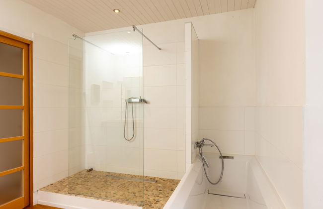 Casa de 5 quartos em Le Tronchet com piscina privada e jardim - Foto 34