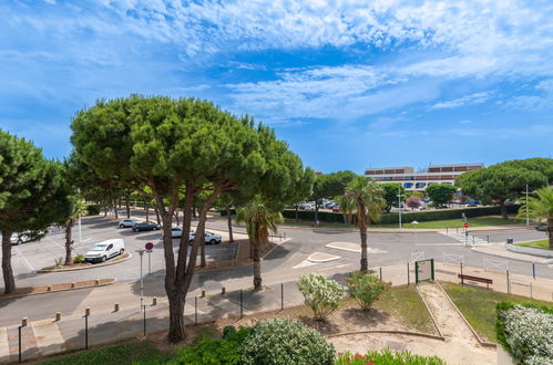 Foto 22 - Appartamento con 2 camere da letto a Le Grau-du-Roi con terrazza e vista mare