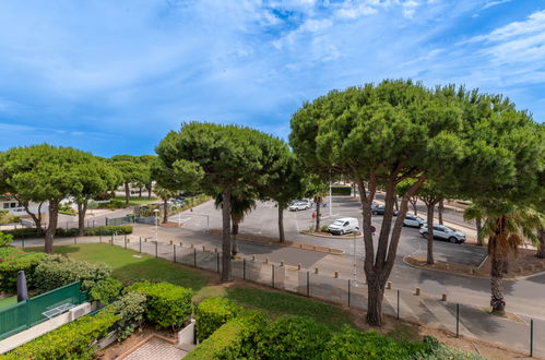 Foto 23 - Appartamento con 2 camere da letto a Le Grau-du-Roi con terrazza e vista mare