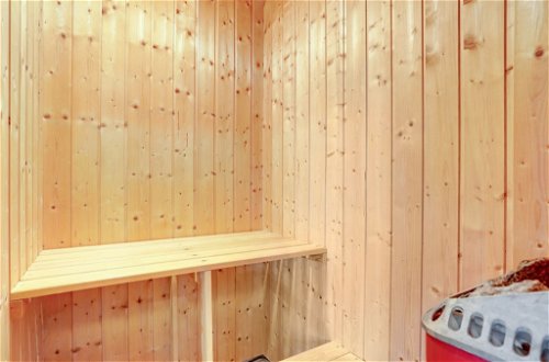 Foto 16 - Casa de 3 quartos em Harrerenden com terraço e sauna