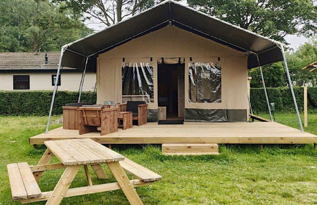 Casa de 1 quarto em Noord-Scharwoude com piscina e jardim - Foto 1