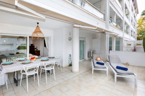 Photo 2 - 3 bedroom Apartment in Castell-Platja d'Aro with swimming pool and garden