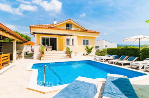 Foto 30 - Casa de 5 habitaciones en Marčana con piscina privada y vistas al mar