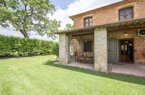 Foto 7 - Casa de 2 quartos em Cortona com piscina privada e jardim